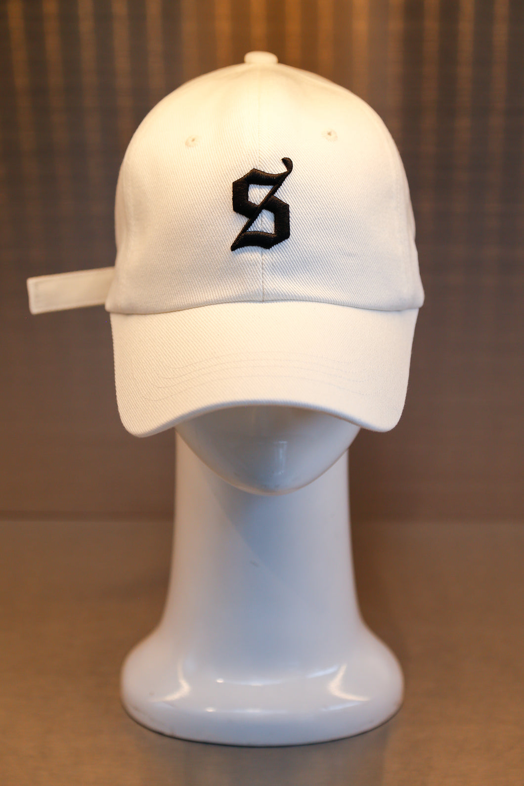 XXXSCOFF S XXX logo baseball cap - White
