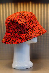 XXXSCOFF Leopard pattern scoff XXX logo bucket hat-Orange