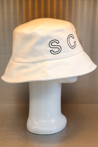 XXXSCOFF Big logo scoff outline bucket hat-White
