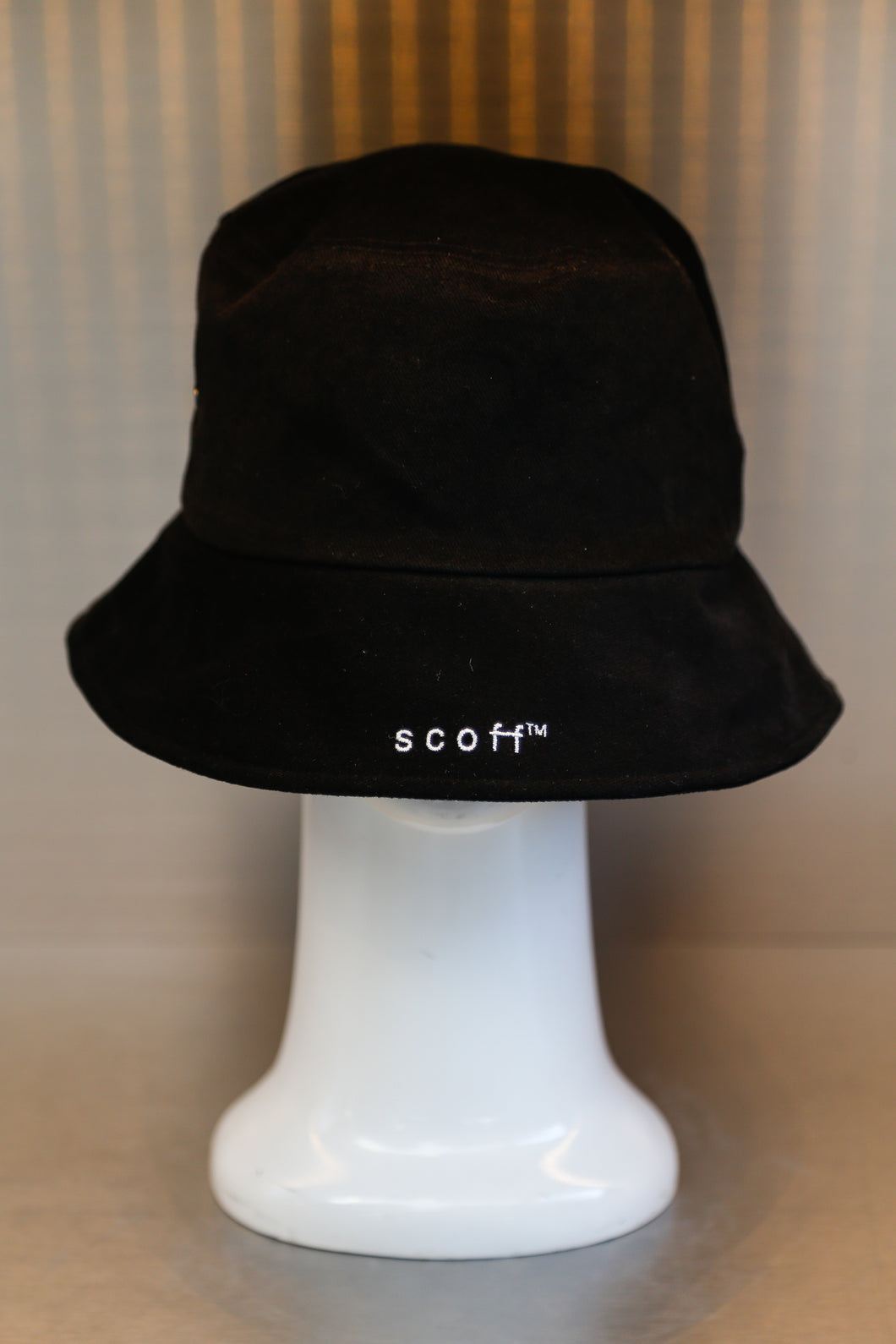 XXXSCOFF Scoff mini logo bucket hat-Black