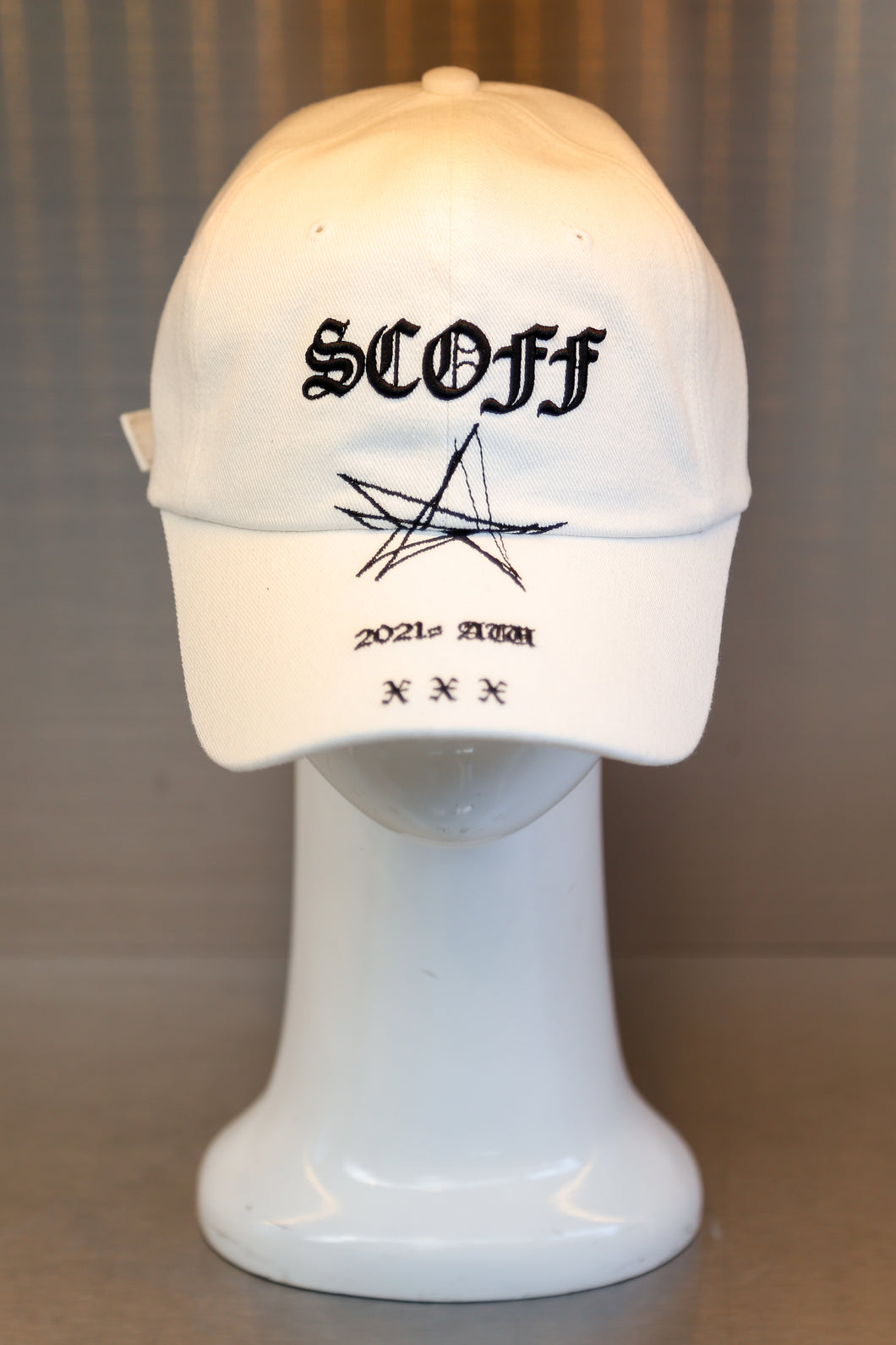 XXXSCOFF XX Gothic Scoff XXX logo cotton deep cap-White